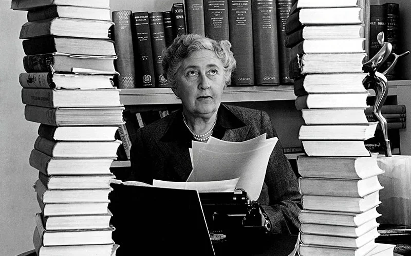 agatha_christie_ve_polisiye_roman_ofix_blog